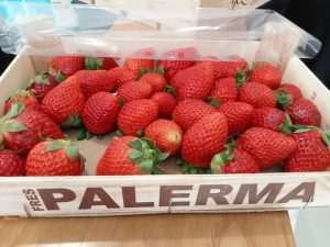 Caja de fresas palerma pagoa consultoras francia españa impuestos